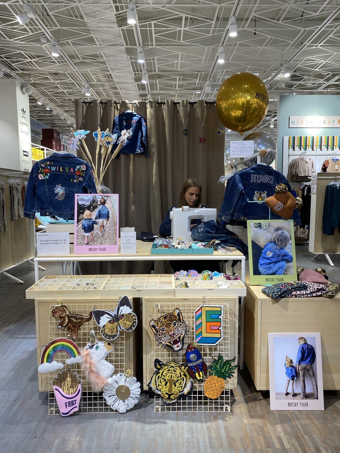 Patchy Tiger pop-up display with personalised denim and patches at Åhléns